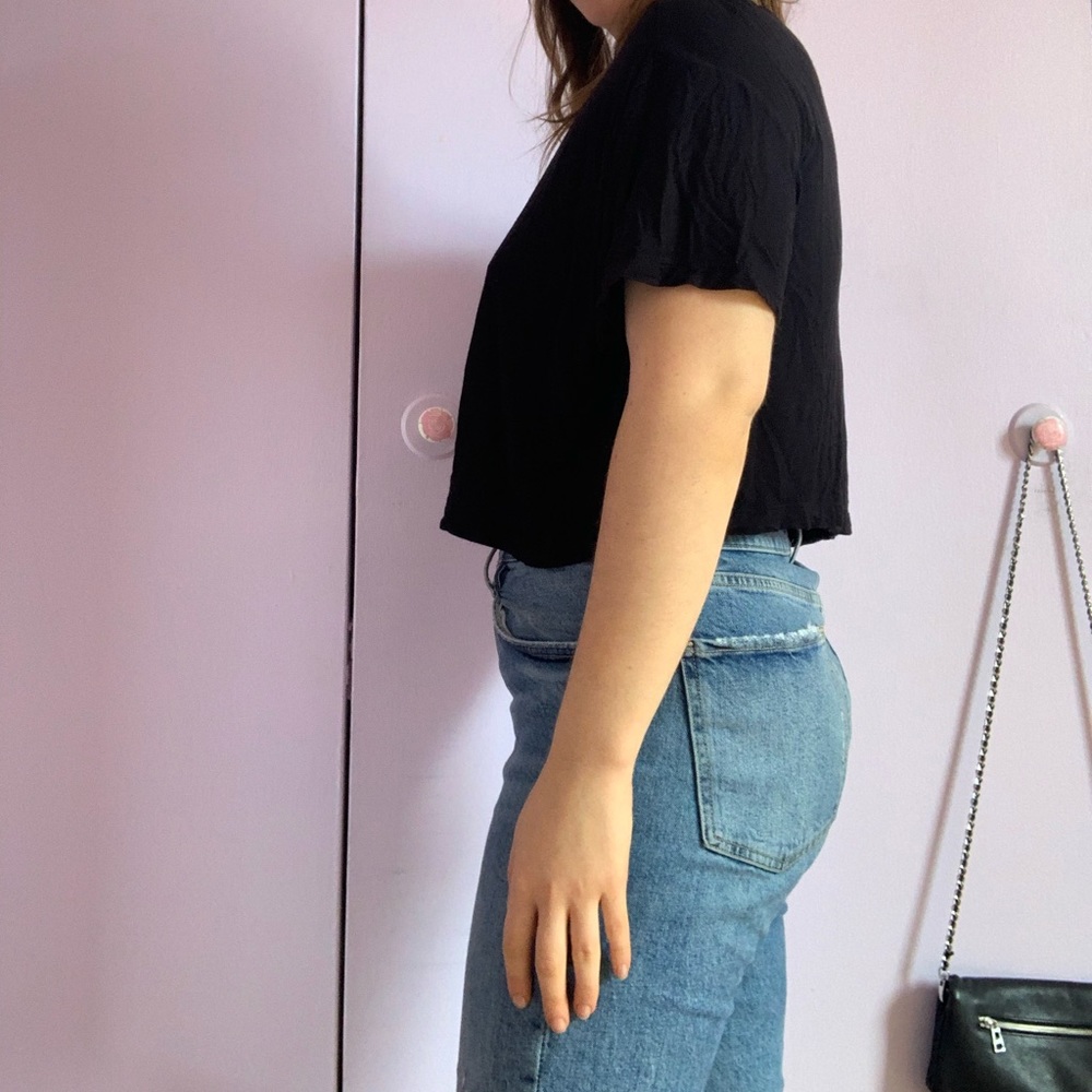 Basic Cropped Tee - Picture 2 of 2